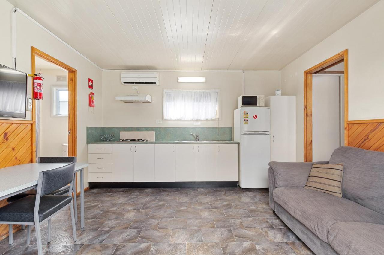 Traralgon Lifestyle Village Bagian luar foto