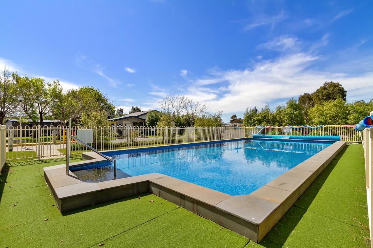 Traralgon Lifestyle Village Bagian luar foto
